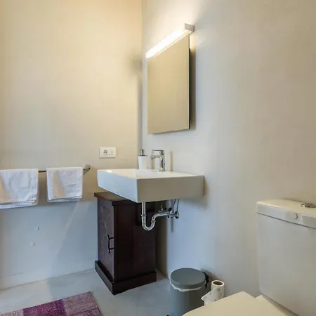 Villa Vista *