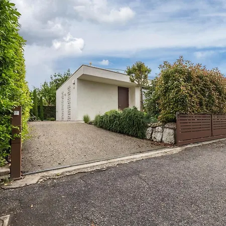 Vista Villa